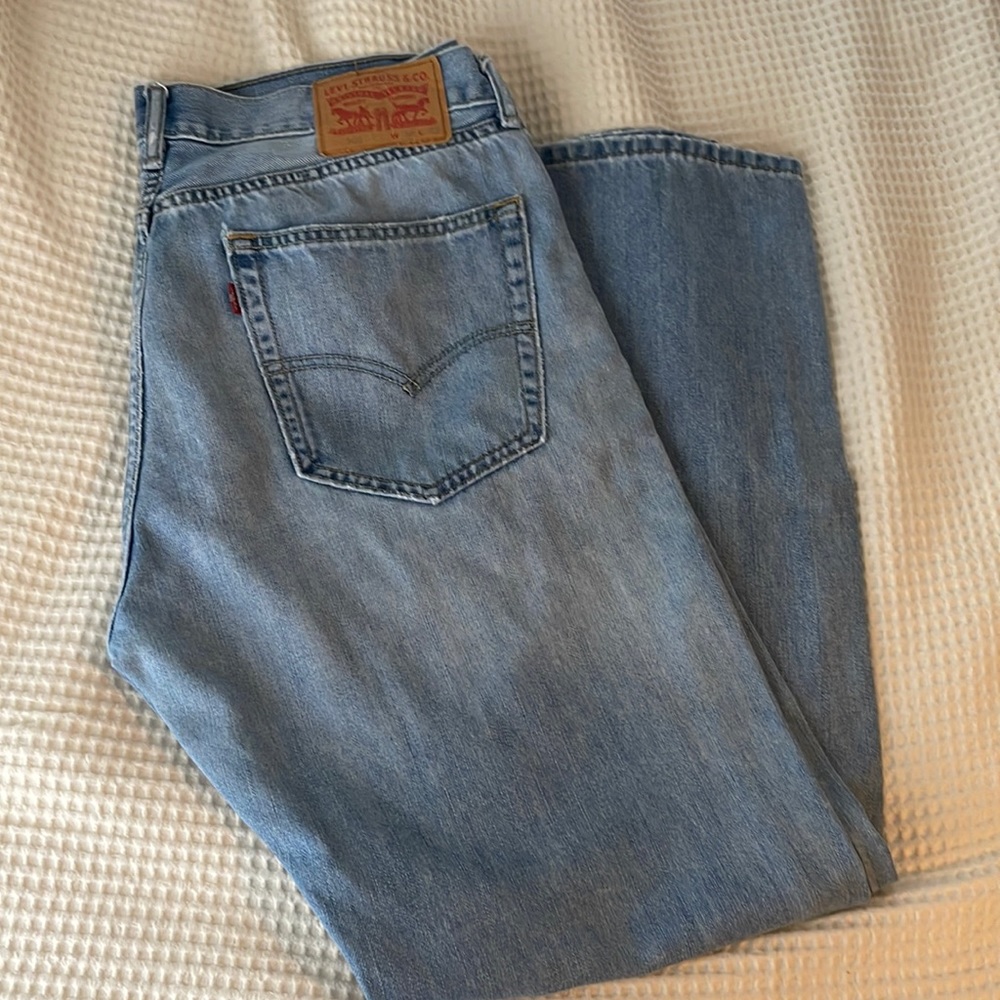 Men’s Levi Straight Jeans Size 36x32